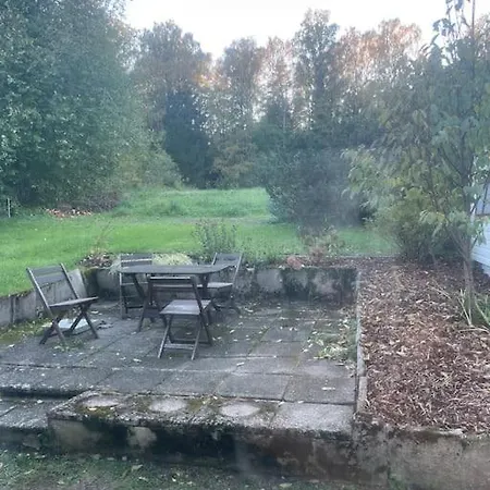Old With Garden Close To Centre Of Parainenp Villa